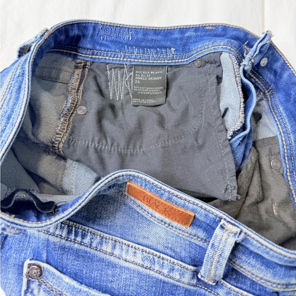Buckle Black Women’s Light Blue Distressed Skinny Jeans Pre-Owned Size 26 - Picture 6 of 8